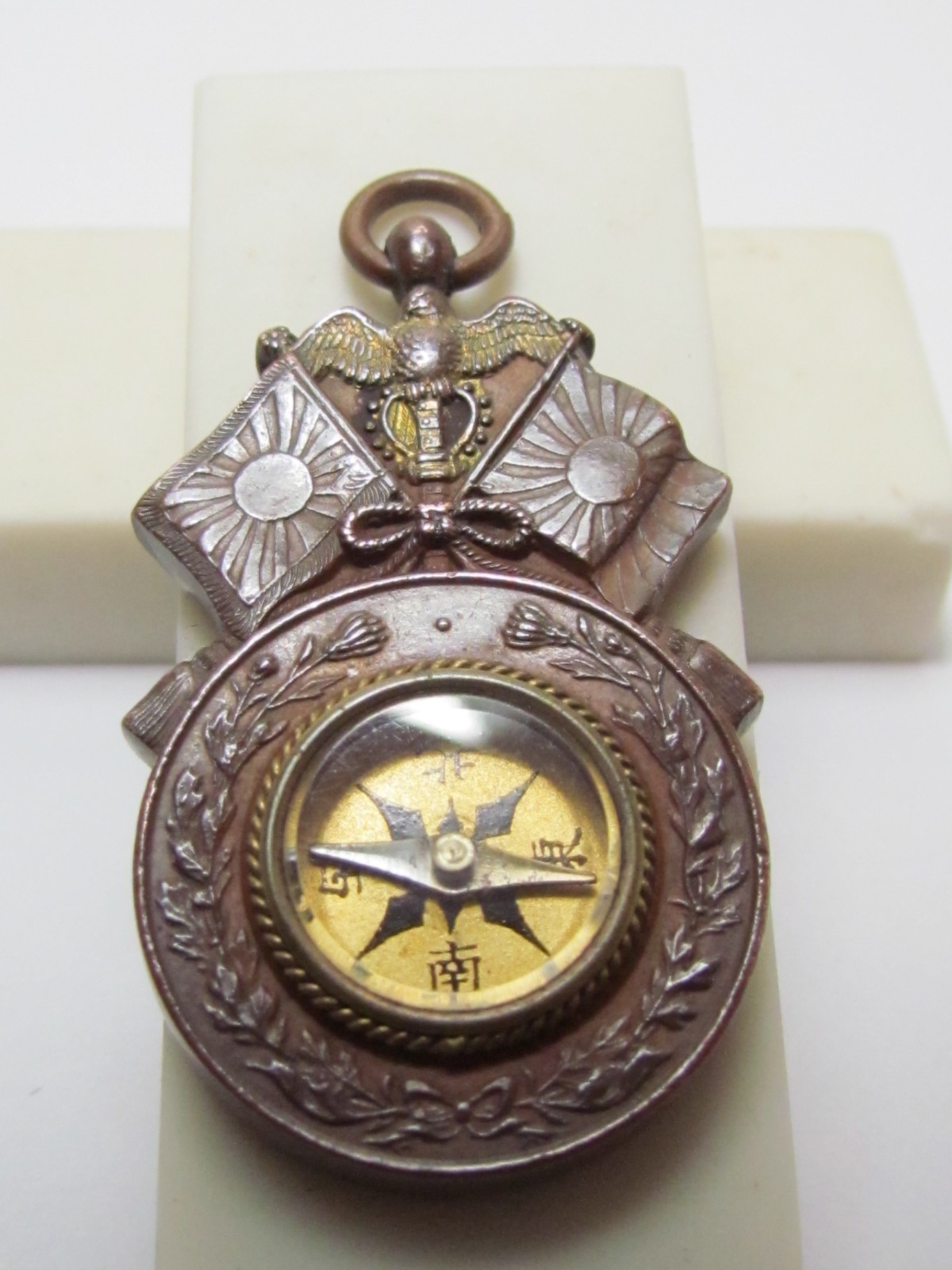 1905 RUSSO-JAPANESE WAR MEDAL COMPASS BADGE GOLDEN KITE ANTIQUE PRE WW2 WWII 1905 RUSSO-JAPANESE WAR MEDAL COMPASS BADGE GOLDEN KITE ANTIQUE PRE WW2 WWII