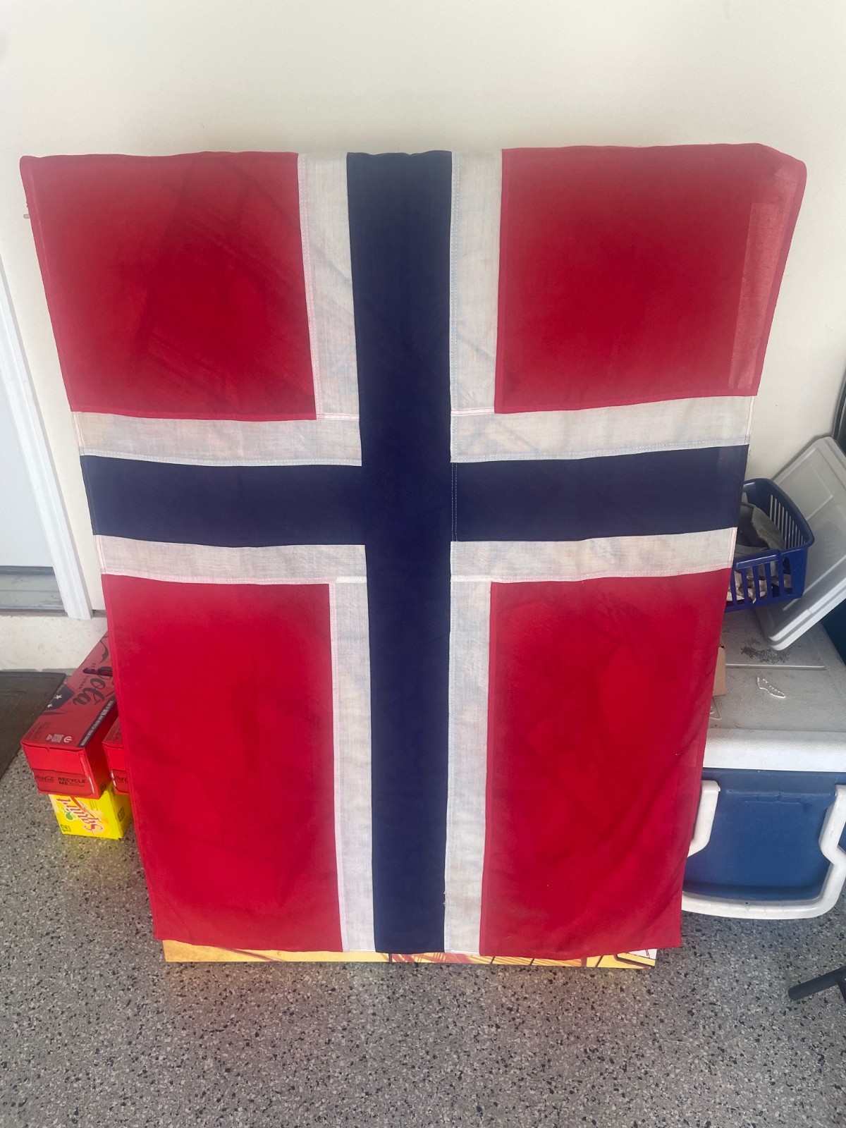 Vintage OSLO FLAGGFABRIKK POLMARIN Norway Linen Style Flag 49” X 34.5” With Rope