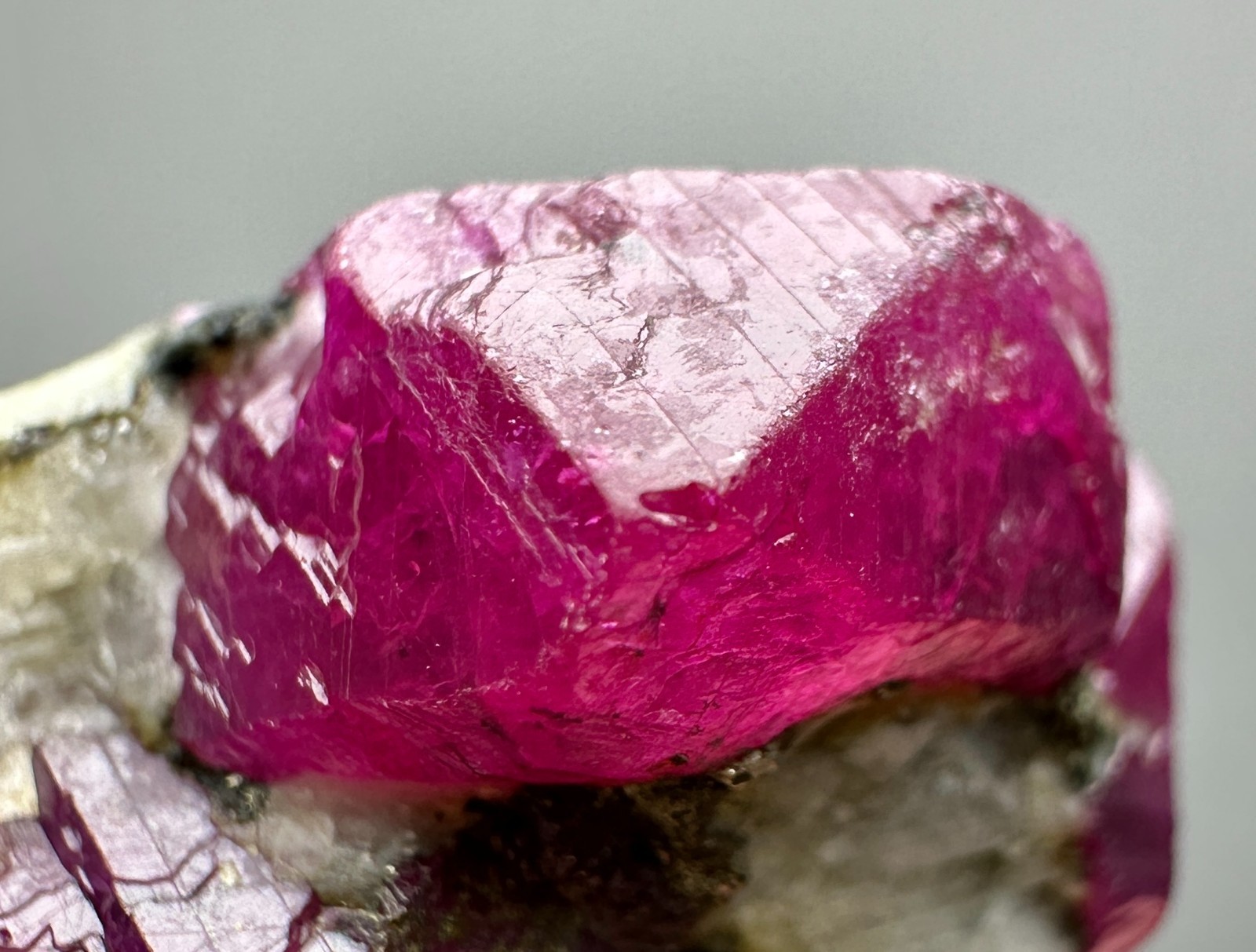 57 Ct EXTRAORDINARY Full Terminated Top Ruby Pyramid Shape Crystal On Matrix 57 Ct EXTRAORDINARY Full Terminated Top Ruby Pyramid Shape Crystal On Matrix
