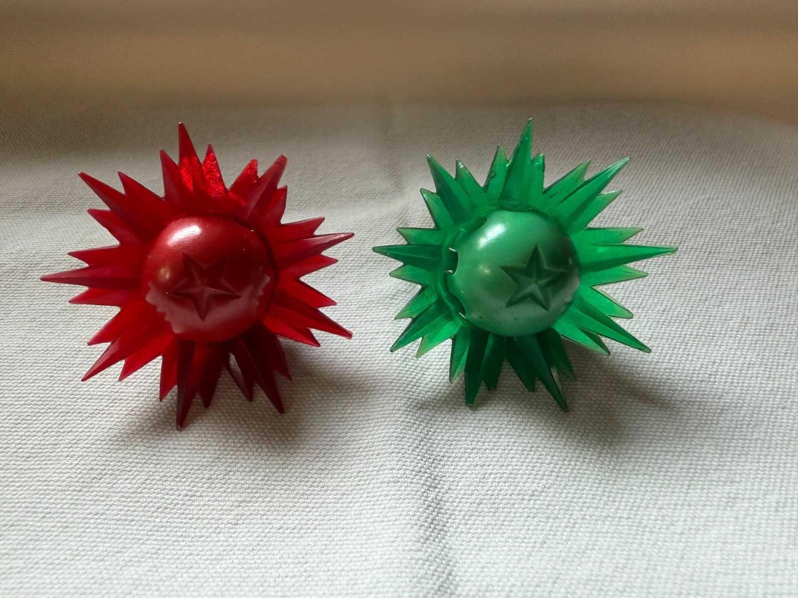 2 Vintage Paramount Star-Lite Starburst Atomic C6 Chritmas Bulb Working