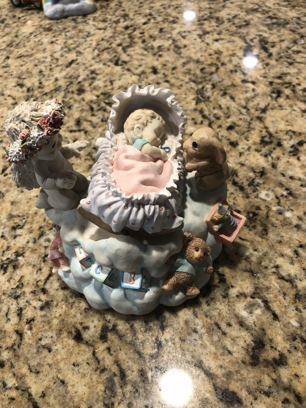 Vintage 1997 Dreamsicles Sleep Tight Musical Figurine #10153 Rock A Bye Baby