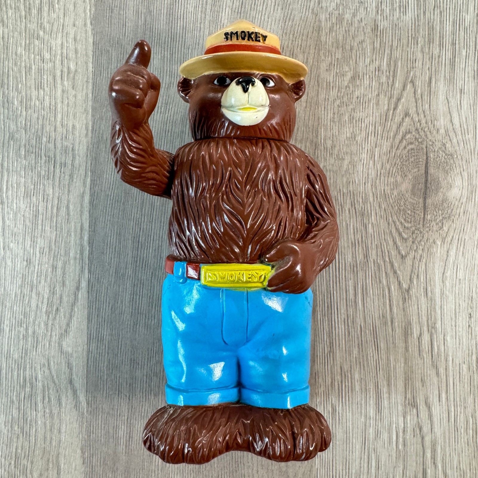 Vintage Smokey Bear Plastic Coin Bank 1977 R Dakin Movable Arm Pointing Finger