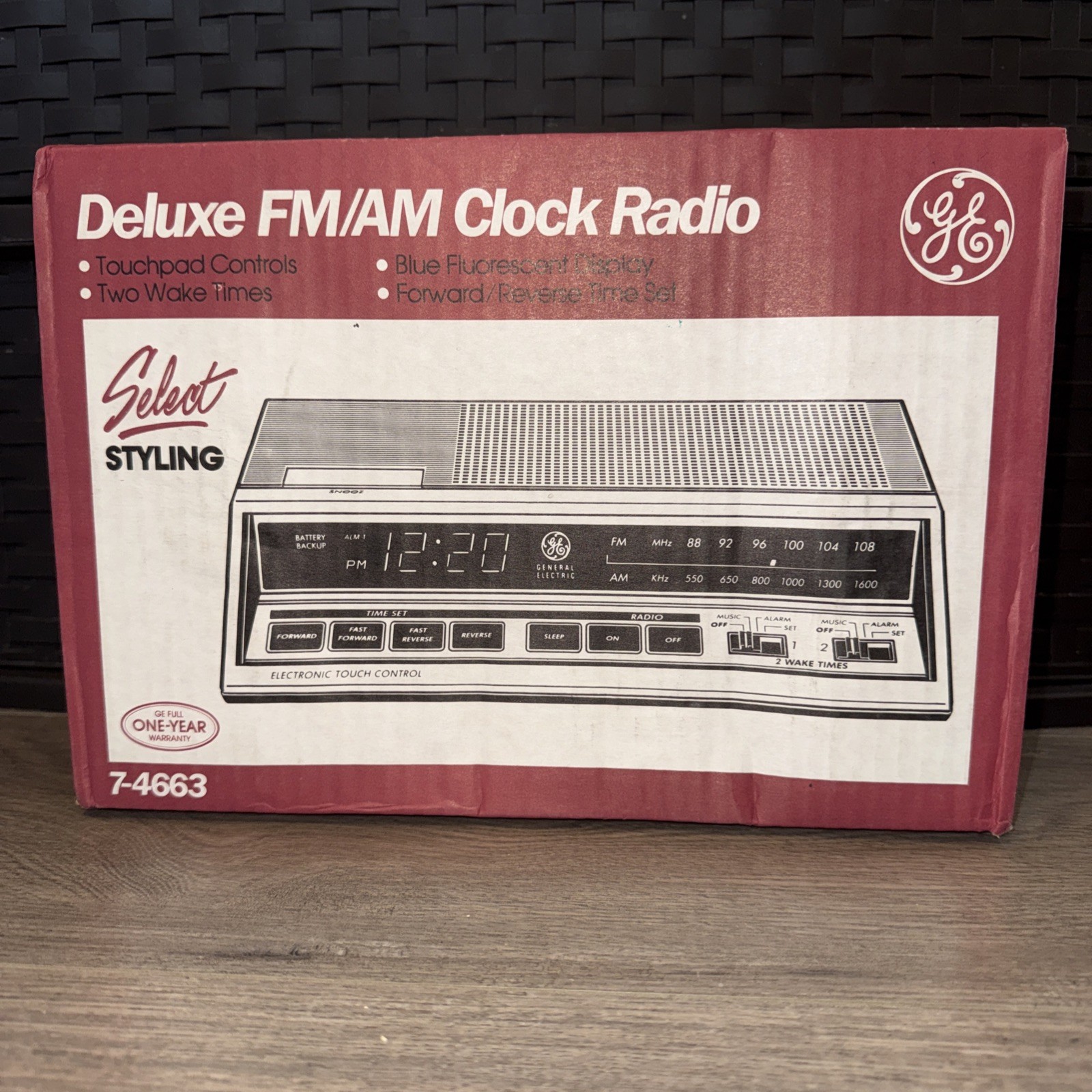 Vintage GE General Electric Touch Control Radio Alarm Clock 7-4663 NOS Rare Vintage GE General Electric Touch Control Radio Alarm Clock 7-4663 NOS Rare
