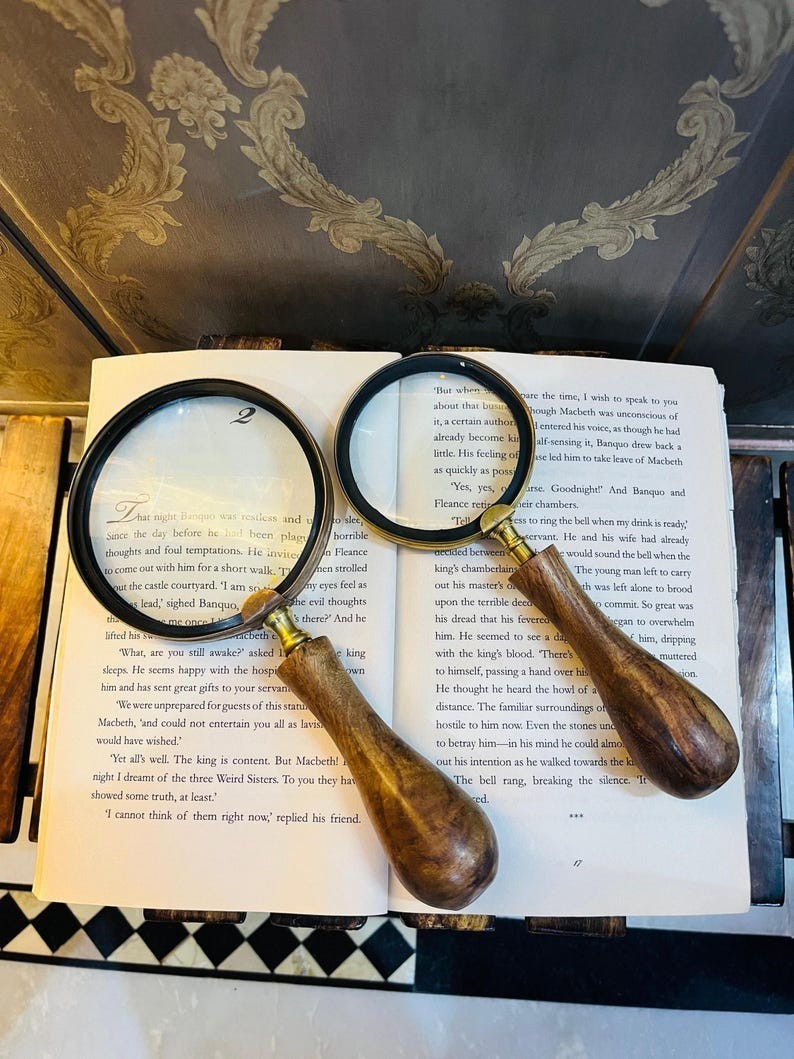 Antique Brass Magnifying Glass: 4-inch Vintage Reader, Wooden Handle Best Gift
