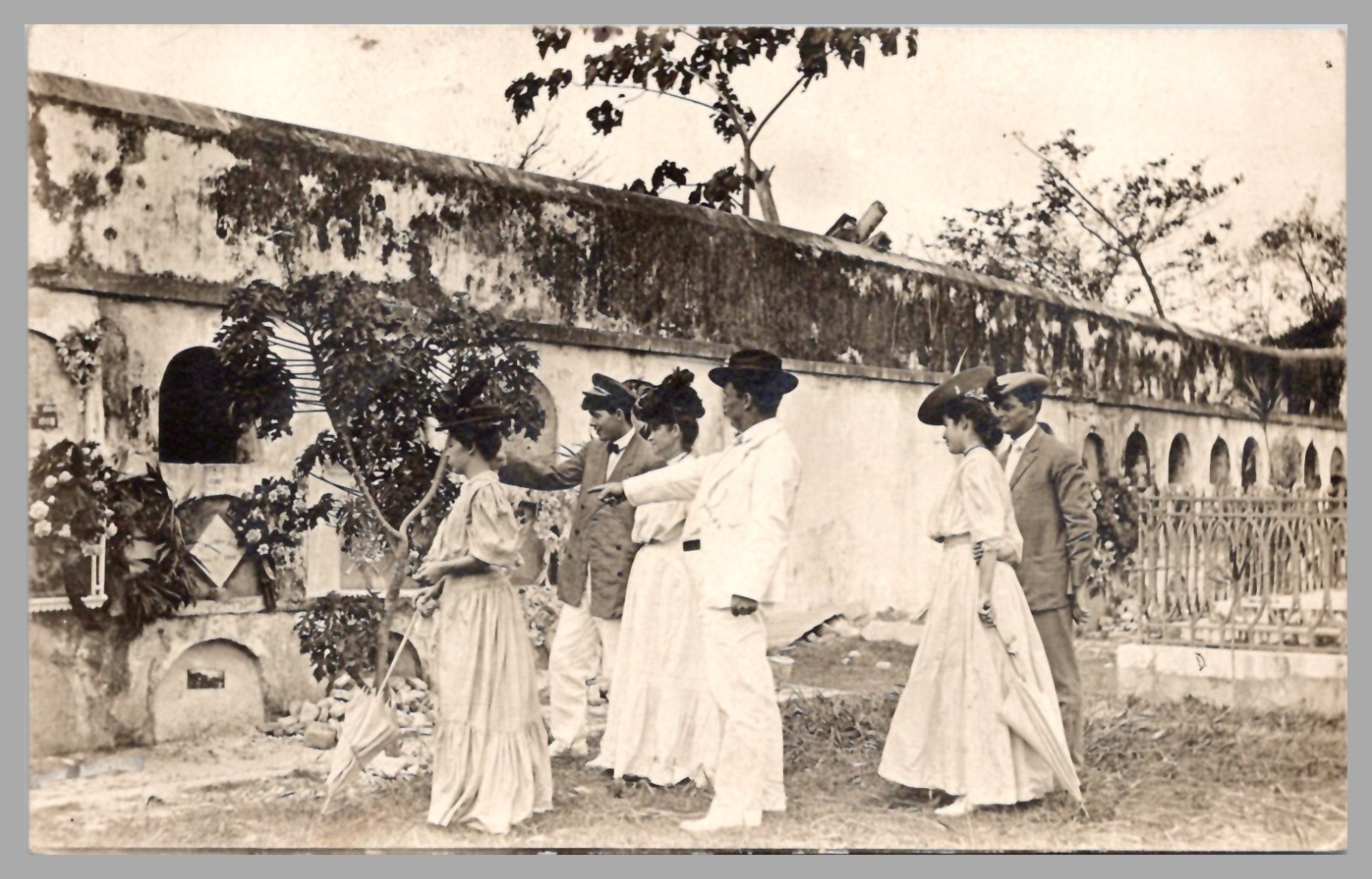 Funeral Mourning Scene Cemetery Iquique Chile UDB c1909 RPPC Antique Postcard