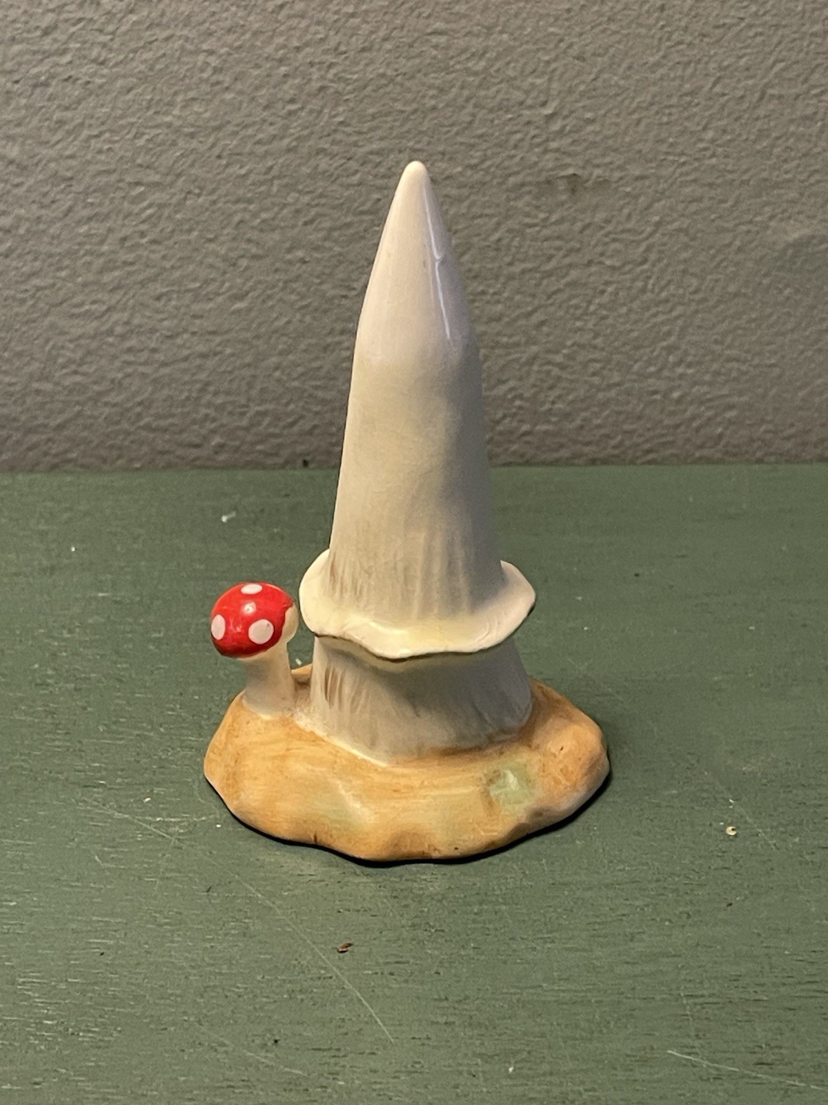 vintage rare leftons japan 4802 pedestal with mushroom for elf figure ceramic vintage rare leftons japan 4802 pedestal with mushroom for elf figure ceramic