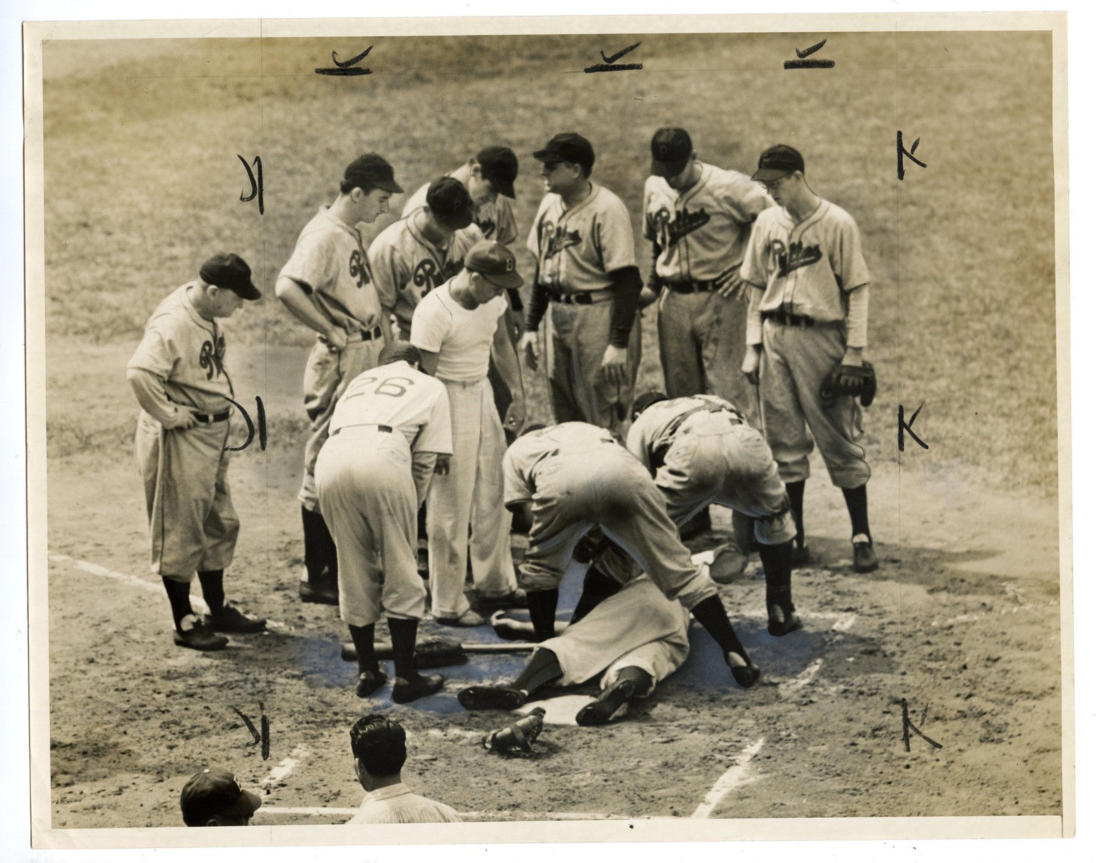 Brooklyn Dodgers Catcher Mickey Owen Unconscious Fastball 1941 Press Photo