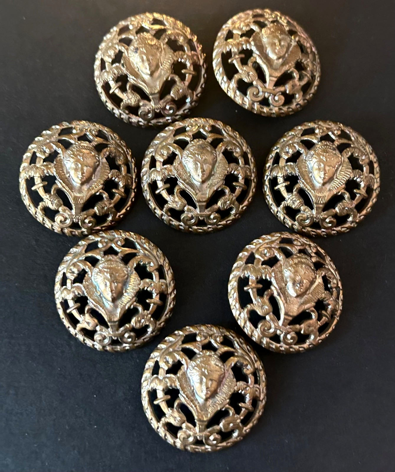 Vintage Lot 8 Queen Elizabeth I Pierced Brass Portrait Buttons - RARE Vintage Lot 8 Queen Elizabeth I Pierced Brass Portrait Buttons - RARE