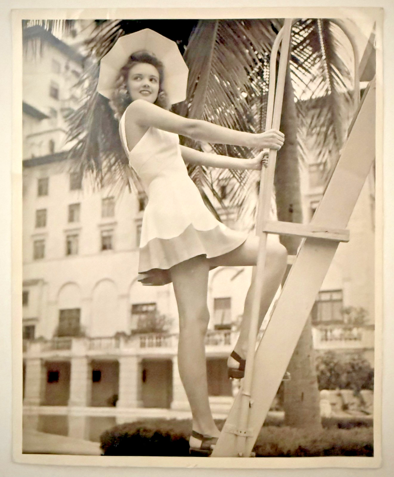 VINTAGE 1930s Eleanor Lambert SWIMSUIT FASHION PHOTO Miami Biltmore Hotel SAKS
