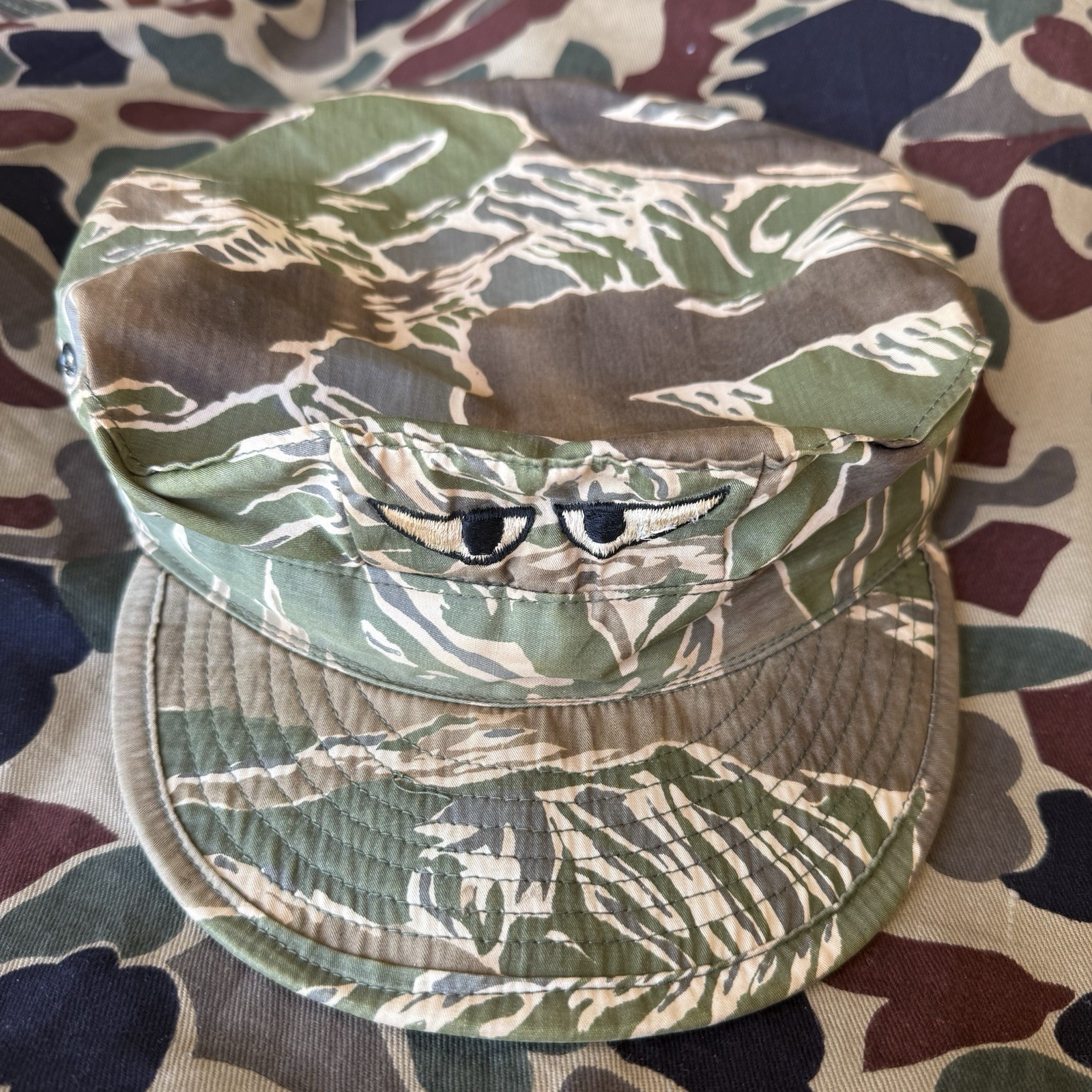 Vietnam War Tiger Stripe Hat Tailored HMM-163 Ridge Runners Evil Eyes