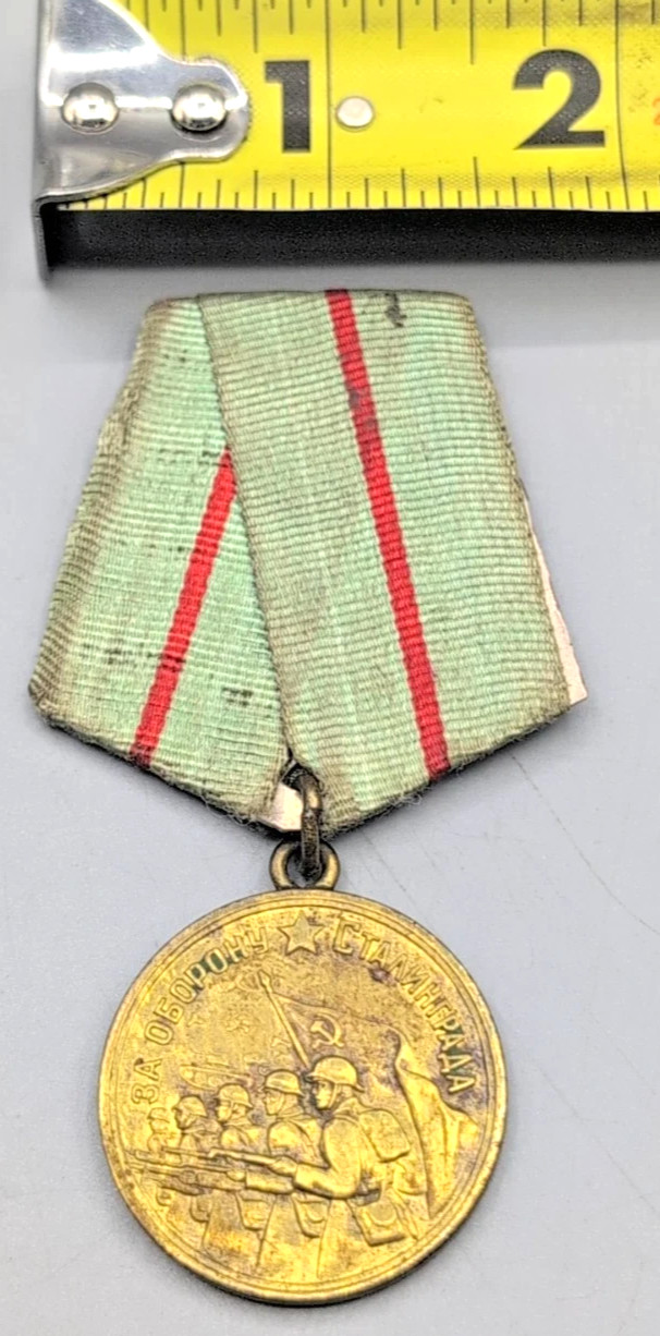 WWII/2 Battle  of Stalingrad W/Ribbon-SEE STORE WW2 MEDALS MILITARY CURRENCY