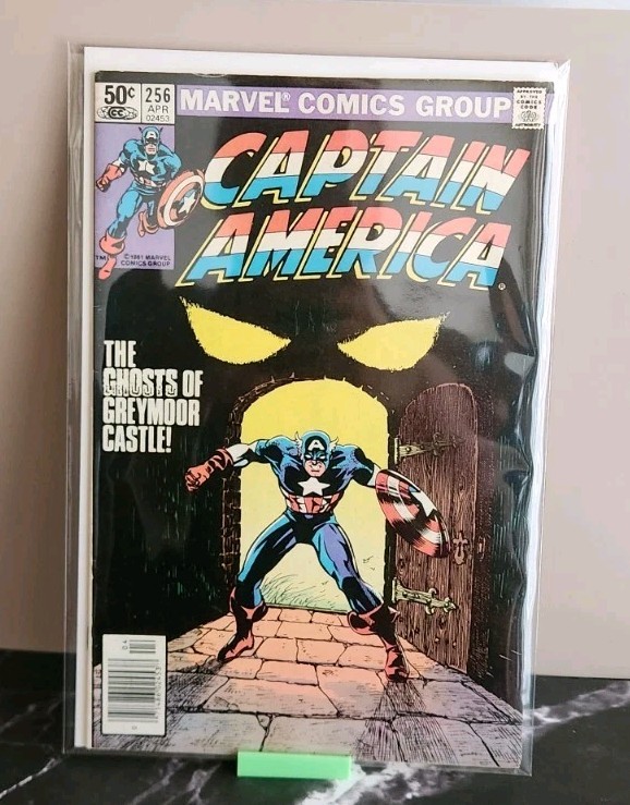 Captain America #256 (Marvel Comics April 1981) Captain America #256 (Marvel Comics April 1981)