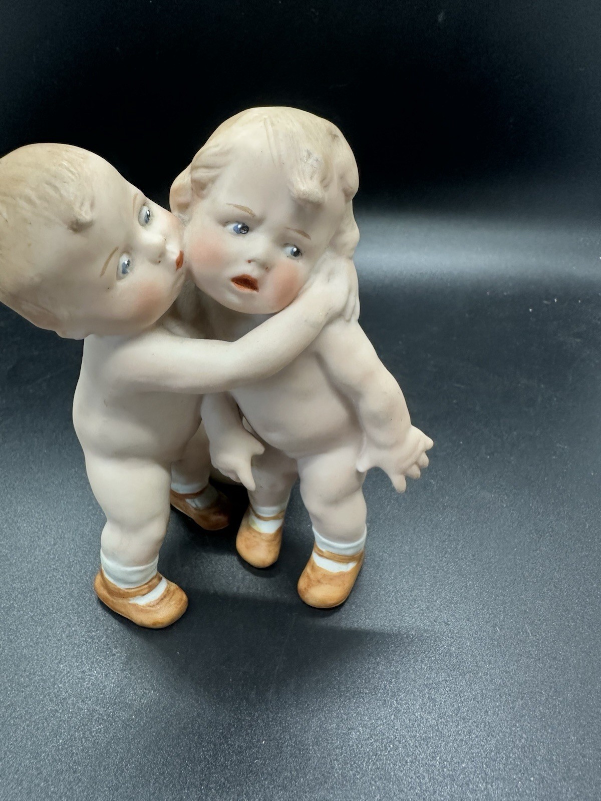 Antique German Rose O’Neill Hugging Kewpie Dolls Porcelain Figurine Vase