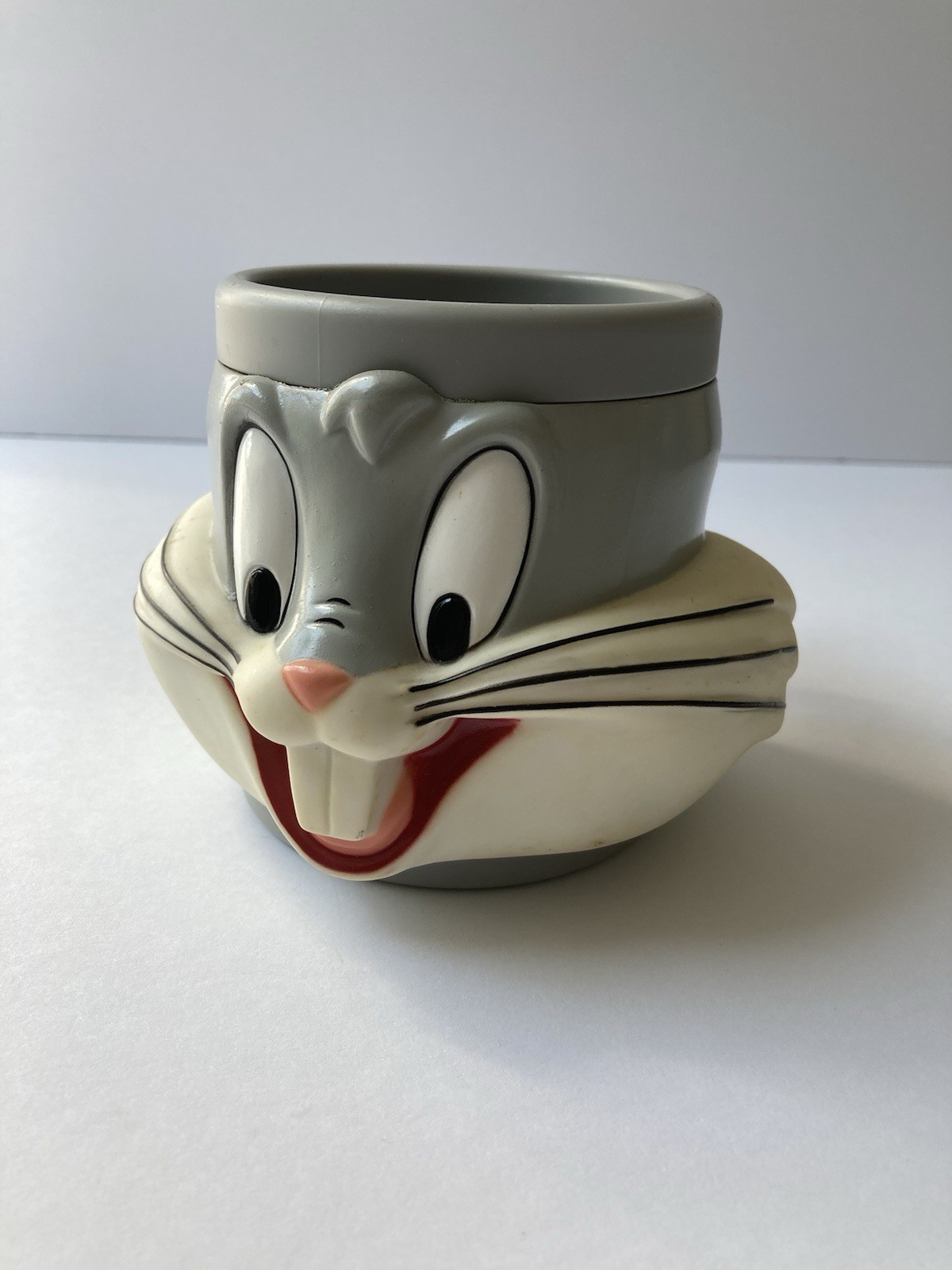 Vintage Looney Tunes Bugs Bunny Plastic 3D Coffee Cup Mug Warner Bros Merch 1992