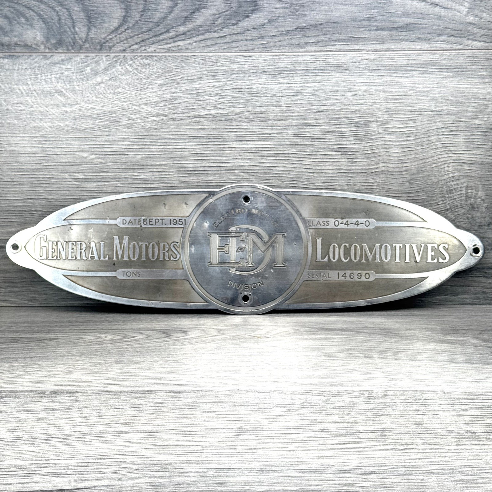 Vintage 1951 Electro-Motive Division General Motors Locomotive Builder Plaque Vintage 1951 Electro-Motive Division General Motors Locomotive Builder Plaque