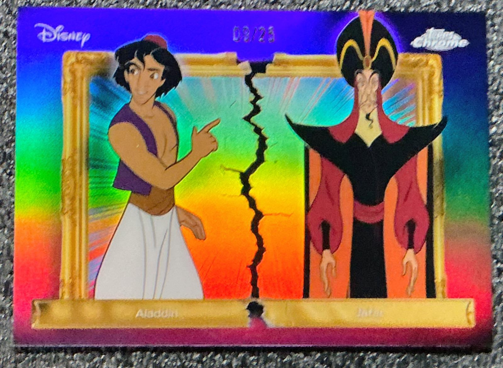 Aladdin & Jafar 2026 Topps Disney Neon #FFR-16 Family First Rivals /25 (SSP) Aladdin & Jafar 2026 Topps Disney Neon #FFR-16 Family First Rivals /25 (SSP)