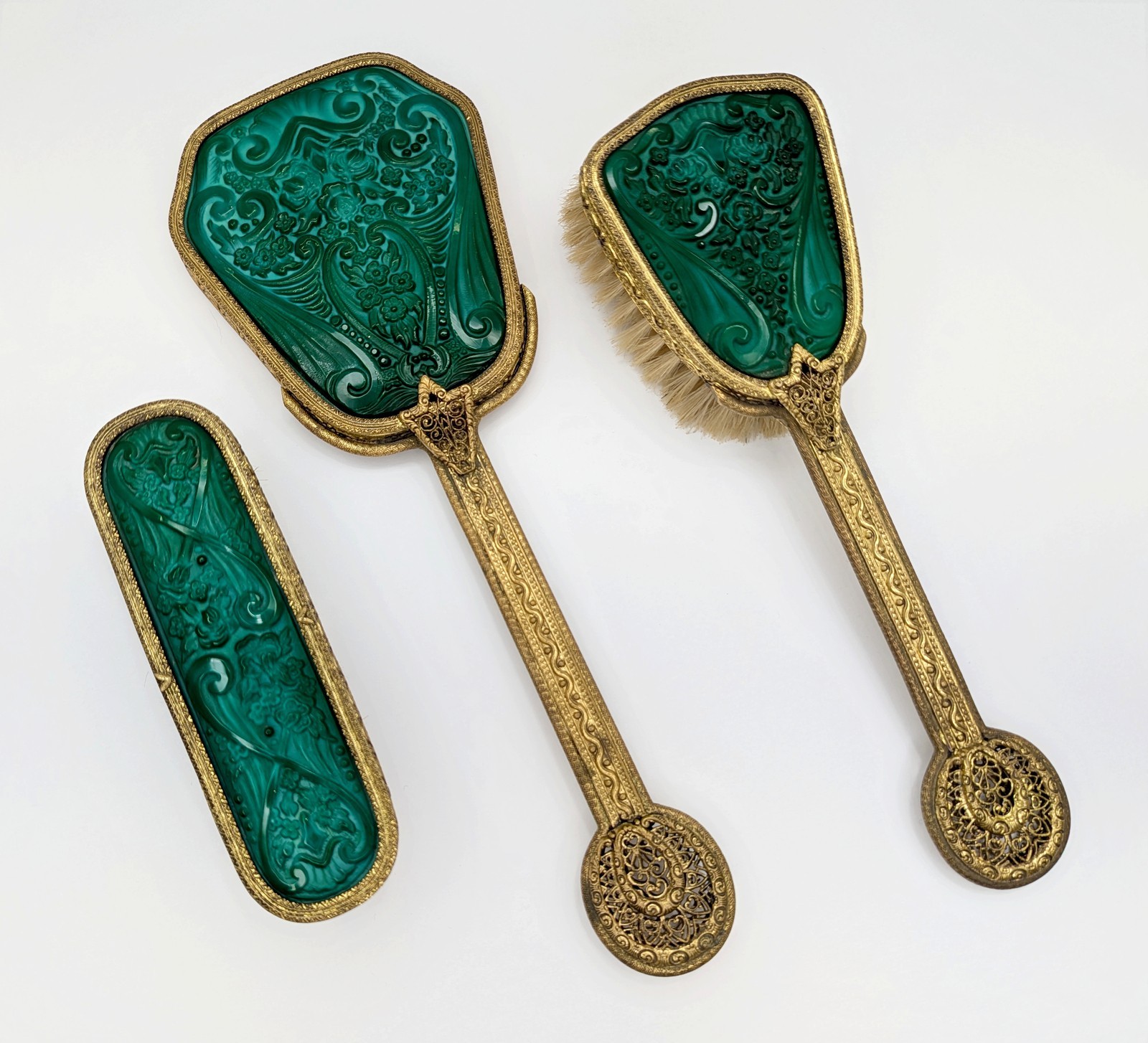 Vintage Schlevogt Ingrid Czech Jade Glass 3 Pc Vanity Mirror Brush Set Art Deco Vintage Schlevogt Ingrid Czech Jade Glass 3 Pc Vanity Mirror Brush Set Art Deco