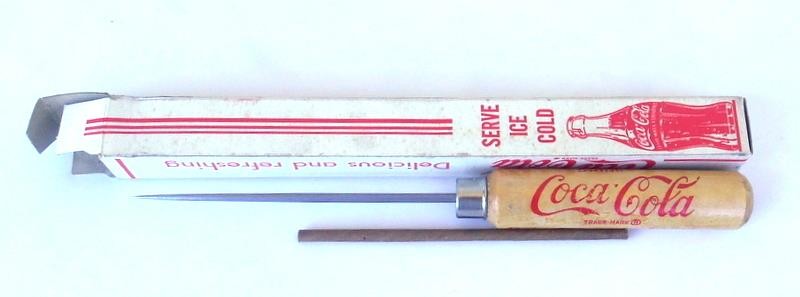 VINTAGE COCA COLA COKE ICE PICK IN ORIGINAL BOX NEW OLD STOCK WOOD HANDLE