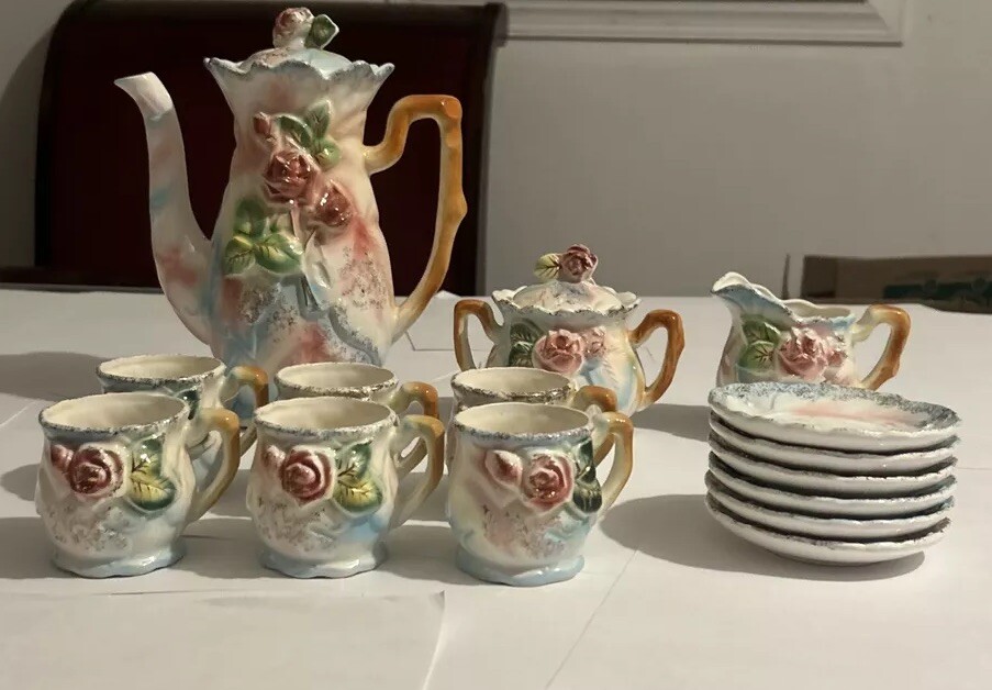 Vintage Pink & Blue Porcelain Tea Set For 6 Made In Japan - 15 Piece Set / Lot Vintage Pink & Blue Porcelain Tea Set For 6 Made In Japan - 15 Piece Set / Lot