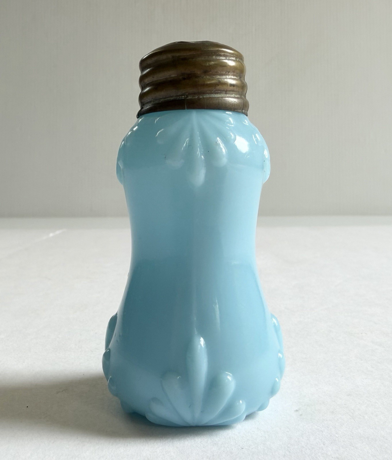 Antique EAPG Dithridge? Blue Glass Shaker Muffineer 3.5