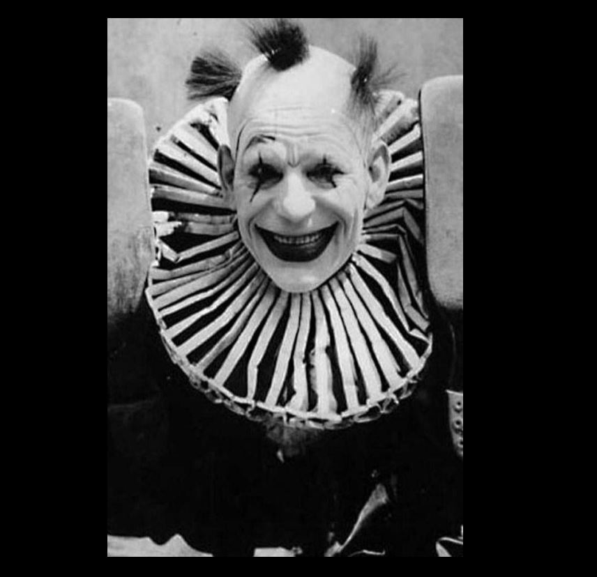 Scary Vintage Creepy Clown PHOTO Freak Strange Weird Halloween Costume Scary Vintage Creepy Clown PHOTO Freak Strange Weird Halloween Costume