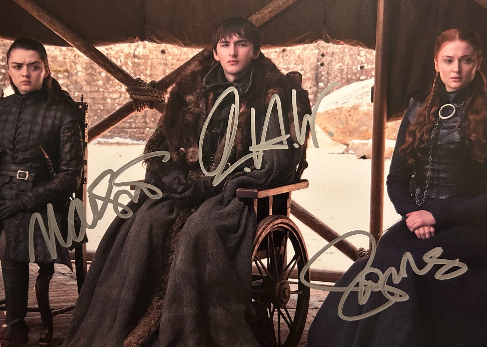 GAME OF THRONES Cast x3 Signed (Maisie Williams) 8x10\