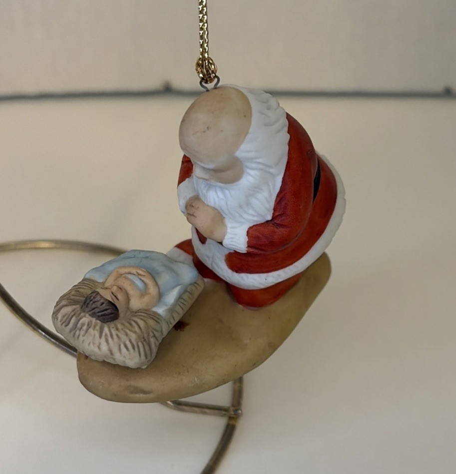 Vintage 1985 The Kneeling Santa Ornament by Roman 2.5”x3”