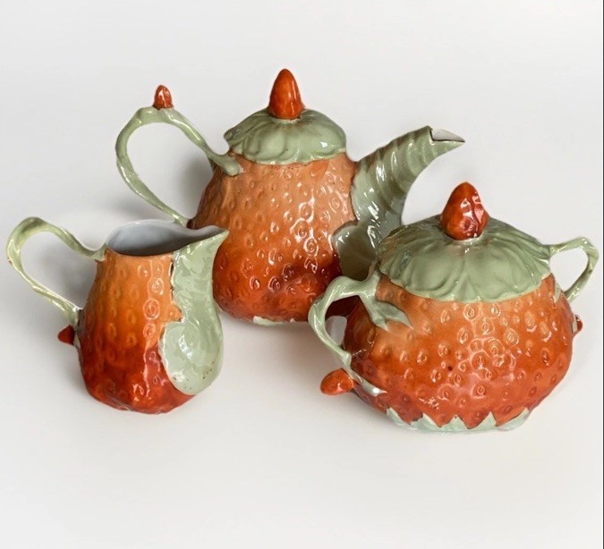Antique Vintage Royal Bayreuth Miniature Strawberry Teapot Sugar & Creamer Set