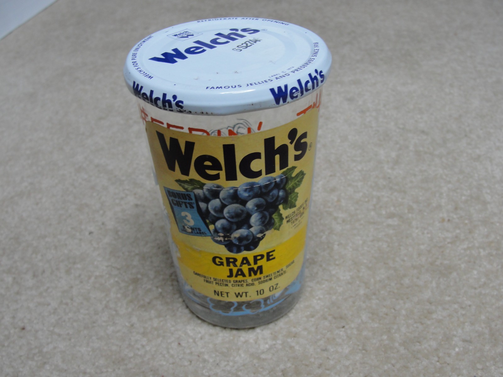 Vintage 1974 Welch's Jam Jar Looney Tunes Thufferin Thuccotash w/lid & label
