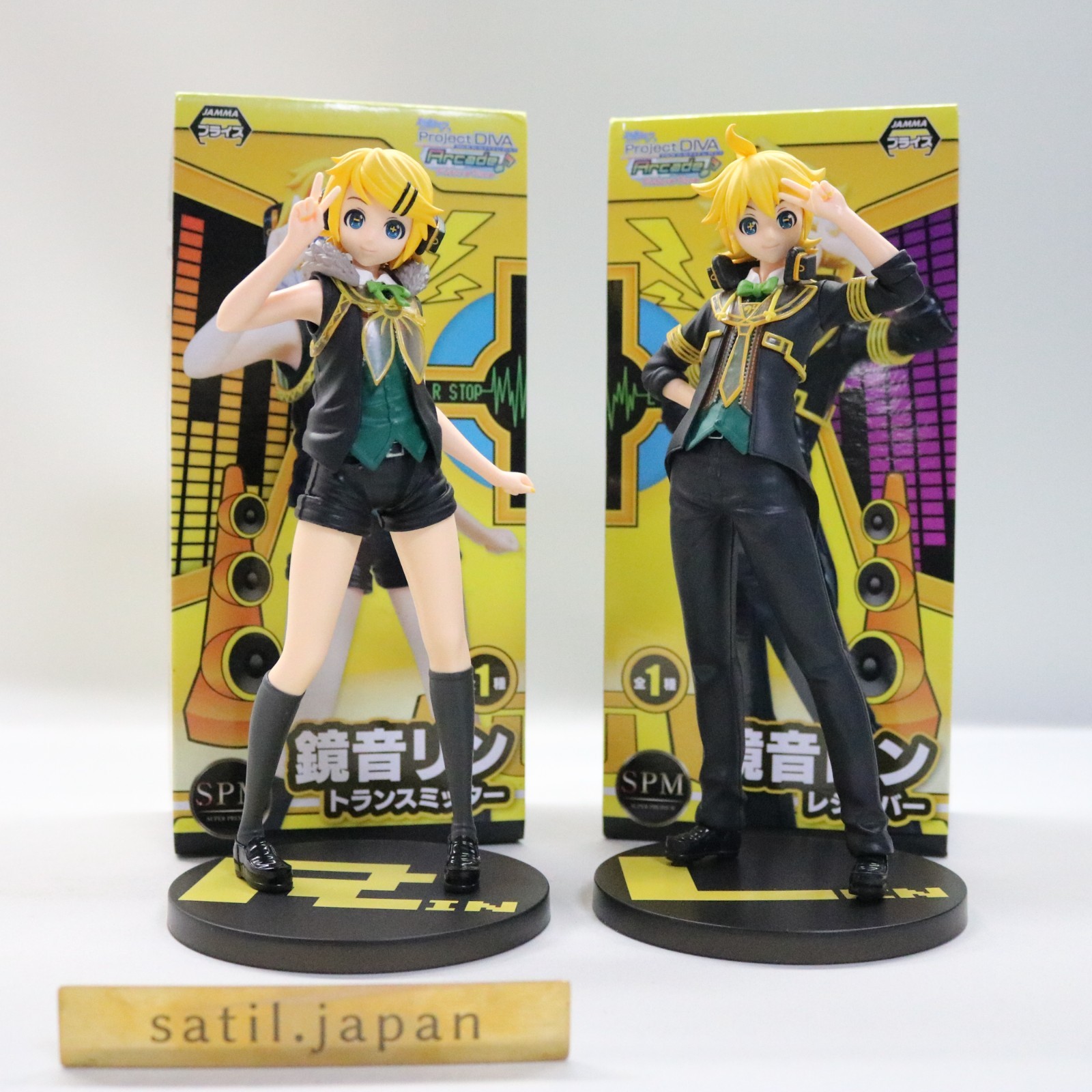[USED] SEGA Project DIVA Arcade Future Tone Kagamine Len Rin SPM Figure Set
