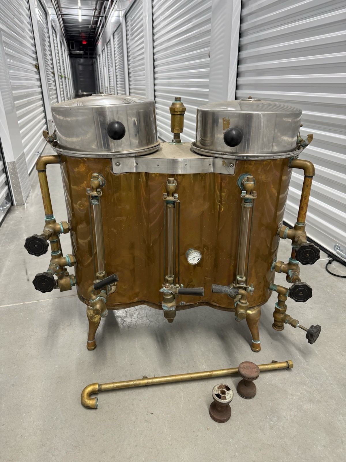 Antique Scarce Large Comercial Copper DOUBLE Coffee Urn: 29Hx26 Antique Scarce Large Comercial Copper DOUBLE Coffee Urn: 29Hx26