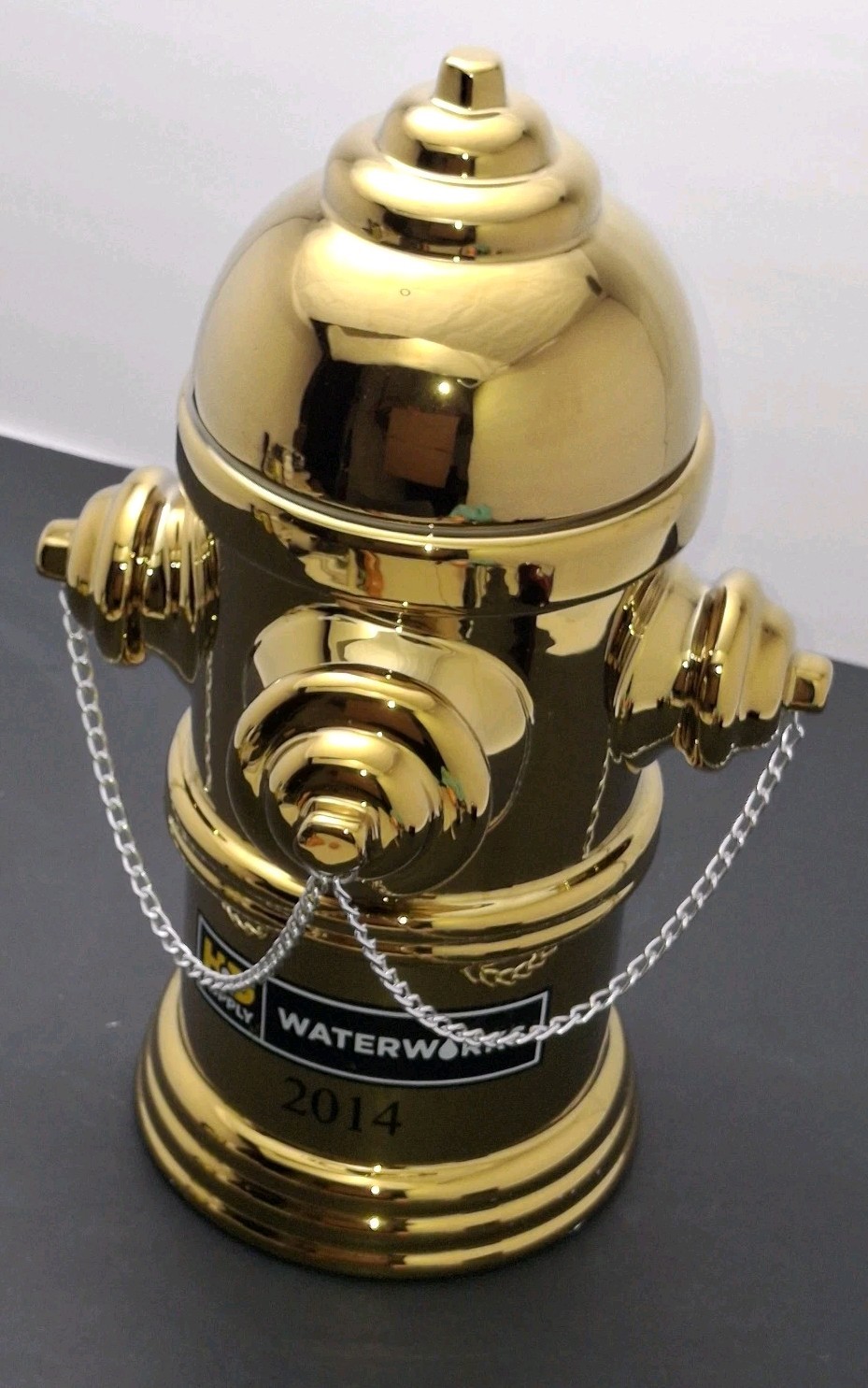 Gold Fire Hydrant Cookie Jar w/ Lift-Off Lid & Chain, Ceramic Porcelain, 2014 Gold Fire Hydrant Cookie Jar w/ Lift-Off Lid & Chain, Ceramic Porcelain, 2014