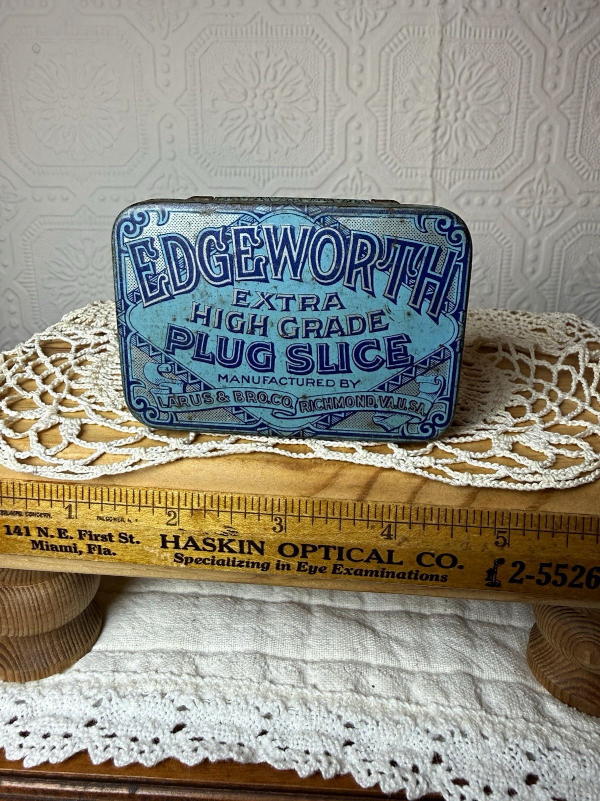 Edgeworth Extra High Grade Plug Slice Tobacco Tin Larus & Bro. Co. Richmond Edgeworth Extra High Grade Plug Slice Tobacco Tin Larus & Bro. Co. Richmond