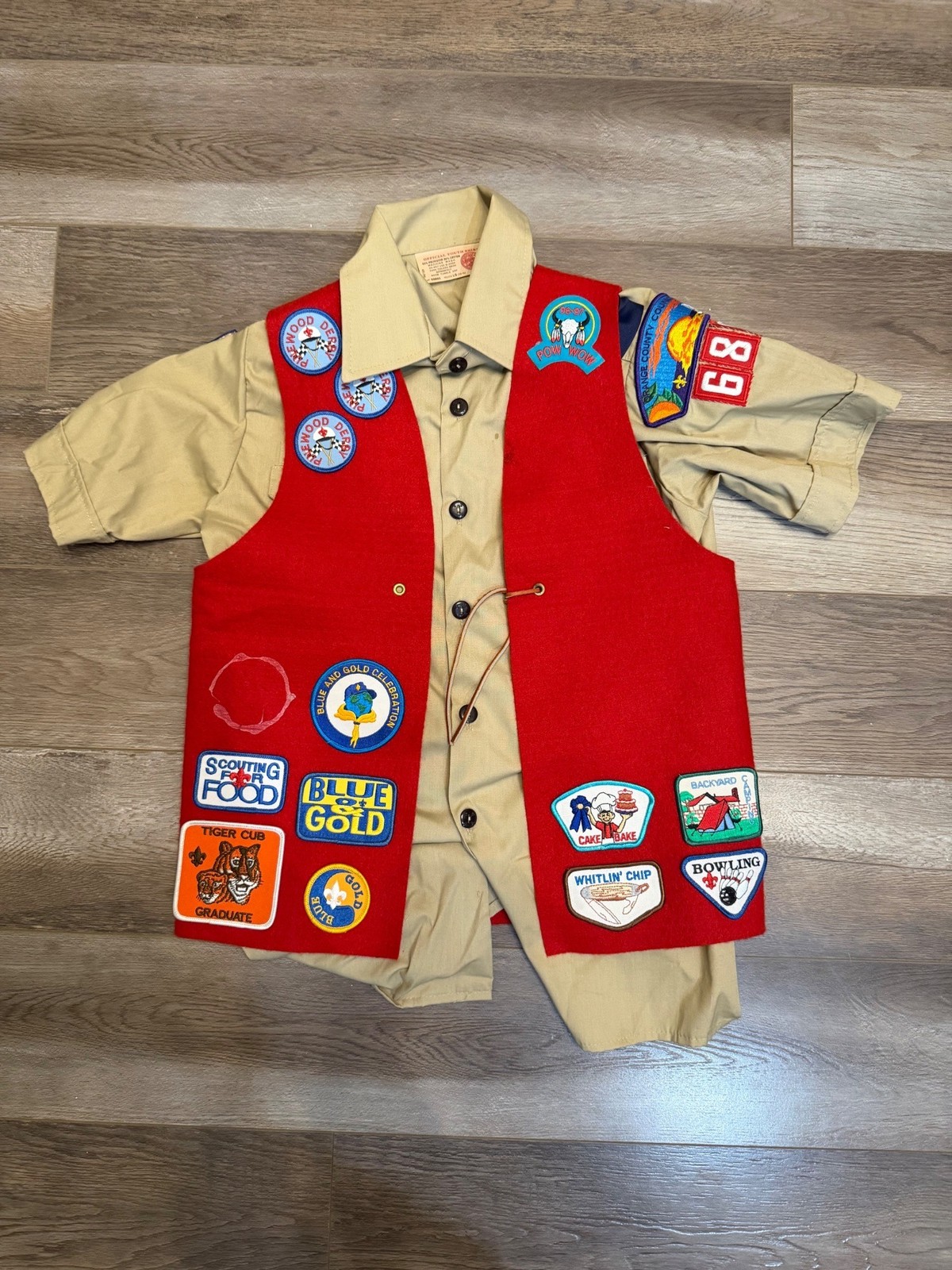 VTG Boy Scouts Of America Youth Uniform Shirt W/ Patches & Red Vest Size L 14-16 VTG Boy Scouts Of America Youth Uniform Shirt W/ Patches & Red Vest Size L 14-16
