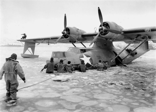 WWII B&W Photo Catalina PBY in Ice World War Two  WW2 USN World War Two  / 7093