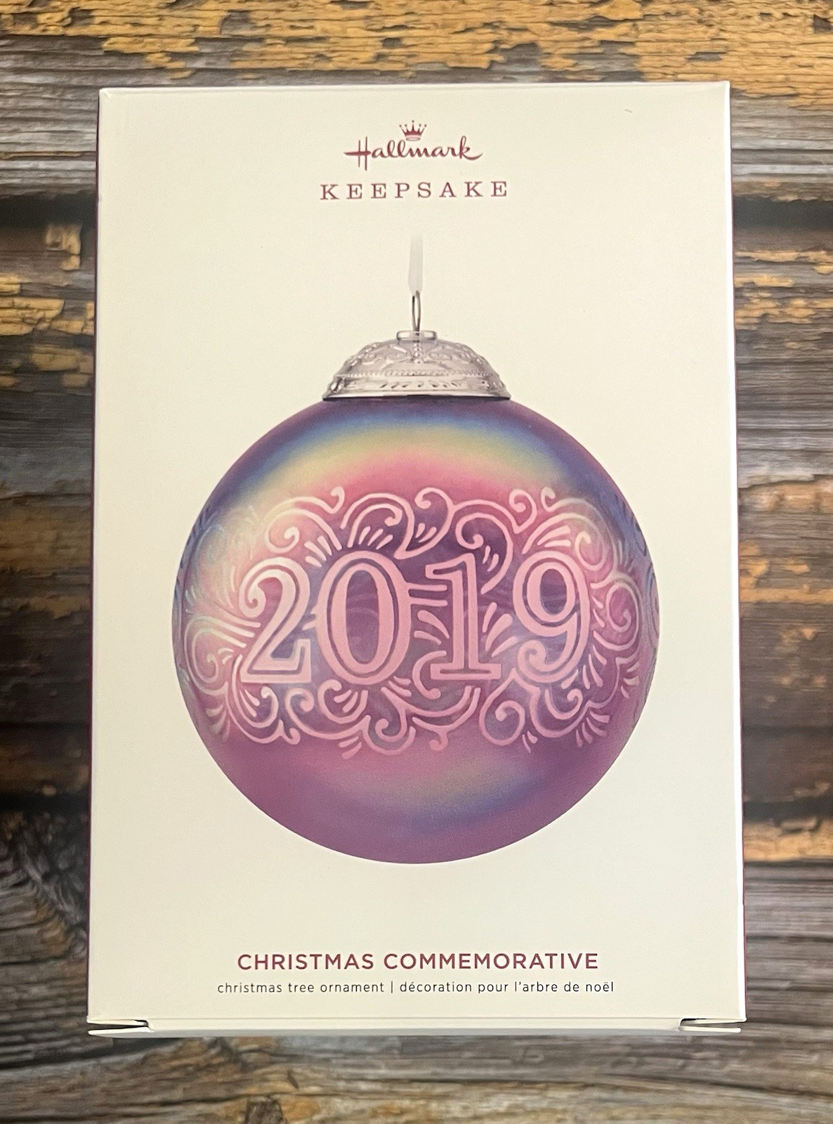2019 Hallmark Christmas Commemorative Glass Ball Ornament w/Box 7th in Series