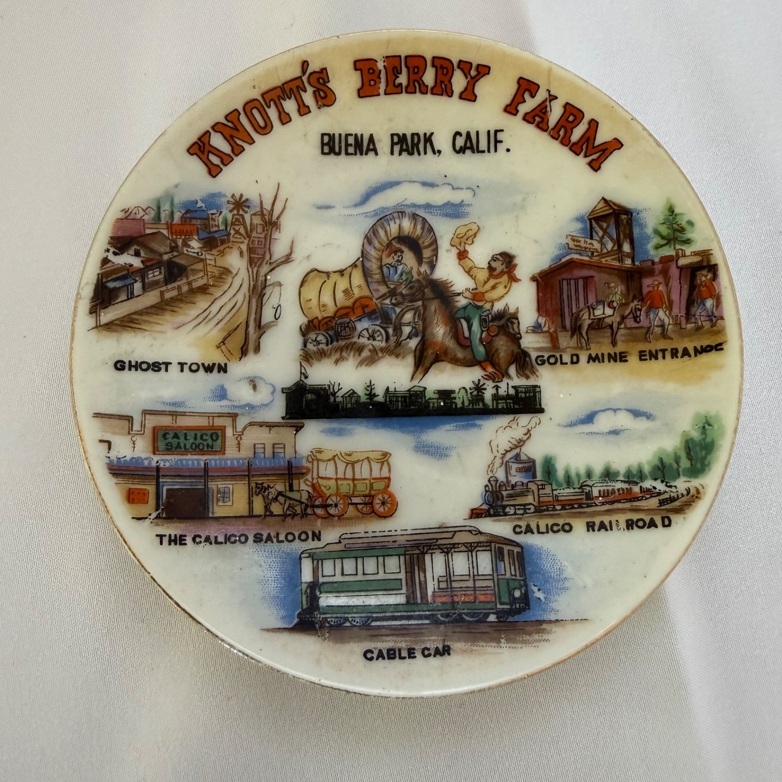 vintage knotts berry farm collectables plate wall hanging Buena Park CA