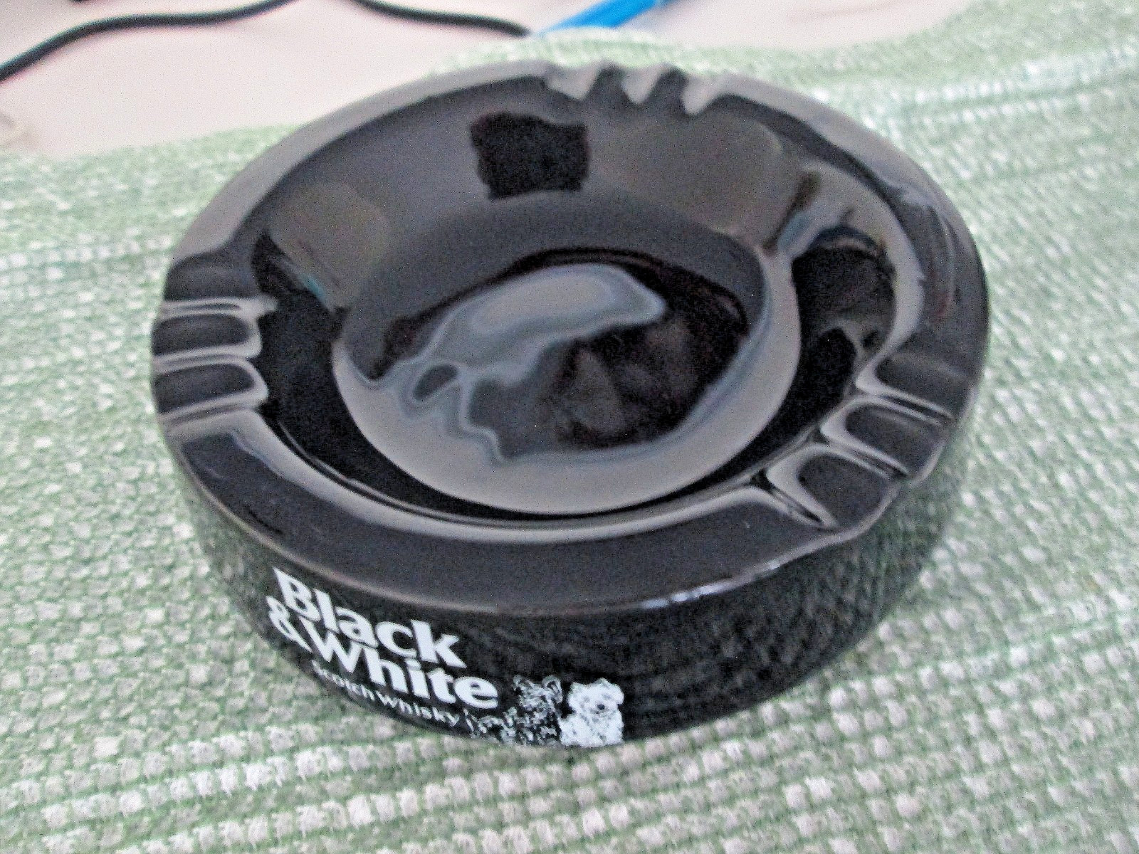 Vtg Black & White Scotch Whisky Advertising Ashtray Porcelain Wade England 1960s