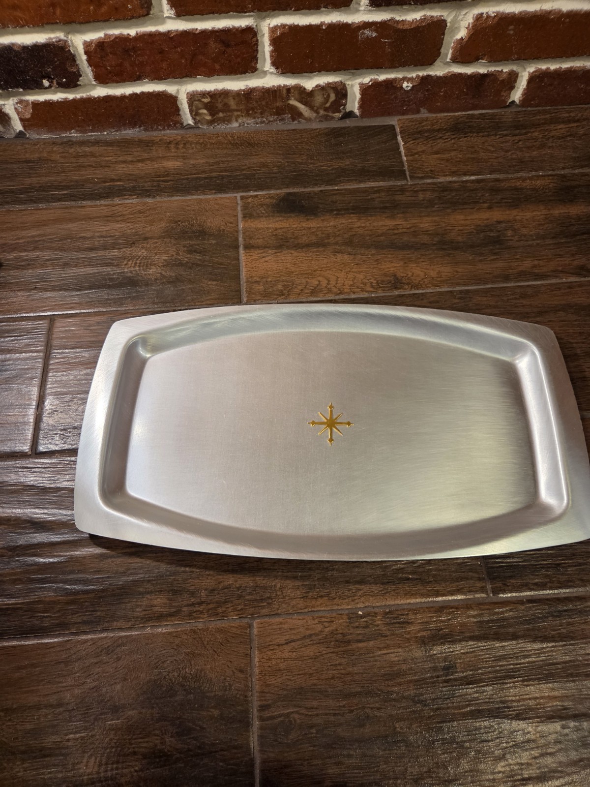 Vintage 1950s MIRRO Medallion MCM Atomic Starburst Serving Tray USA Vintage 1950s MIRRO Medallion MCM Atomic Starburst Serving Tray USA