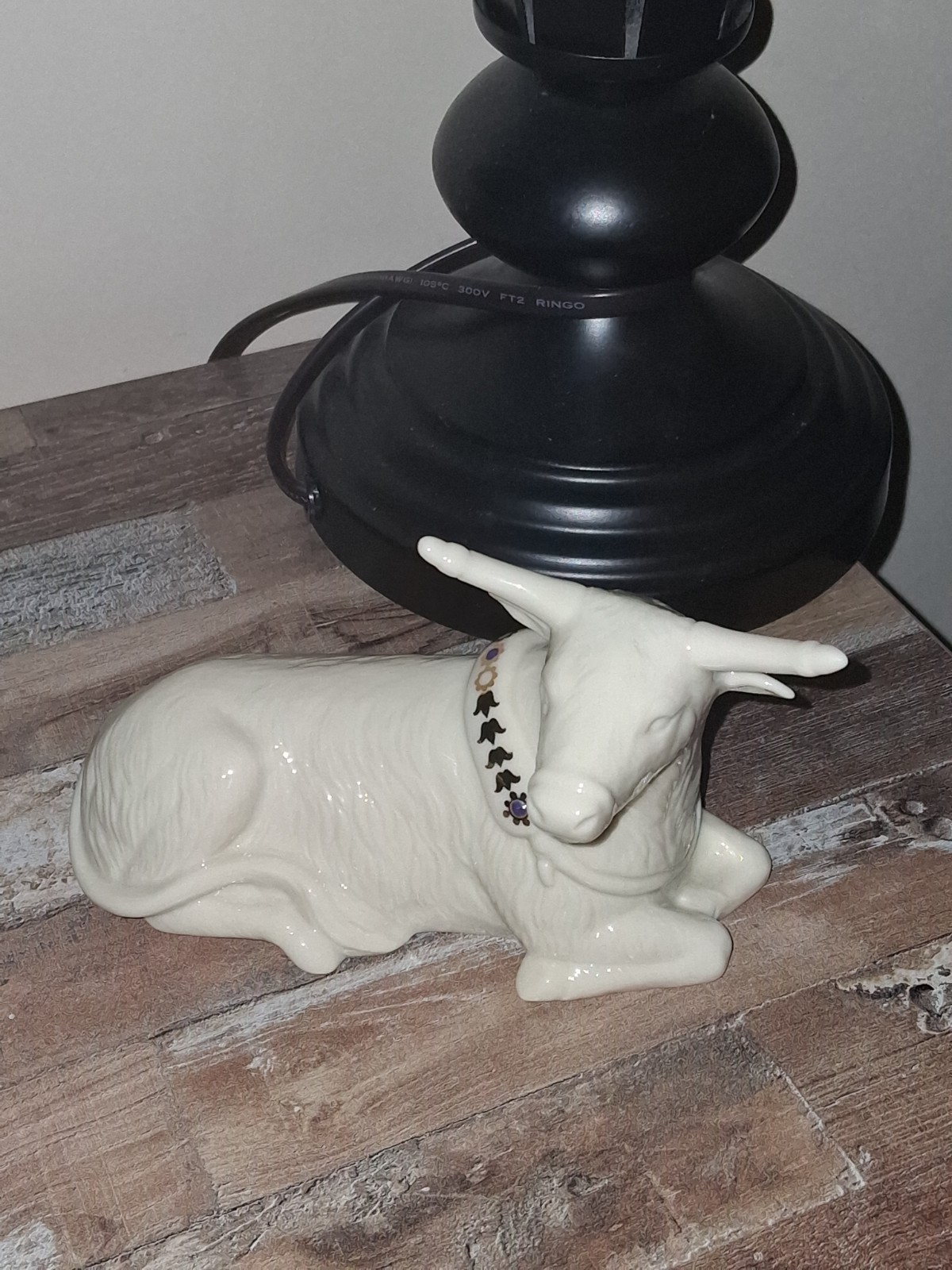 1 MINT Lenox China Jewels Nativity Ox