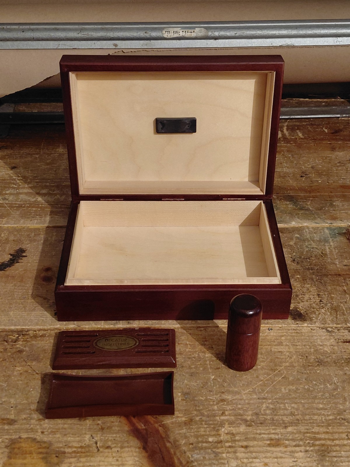 Cigar Humidor Decatur Industries Vintage Clean Read 10