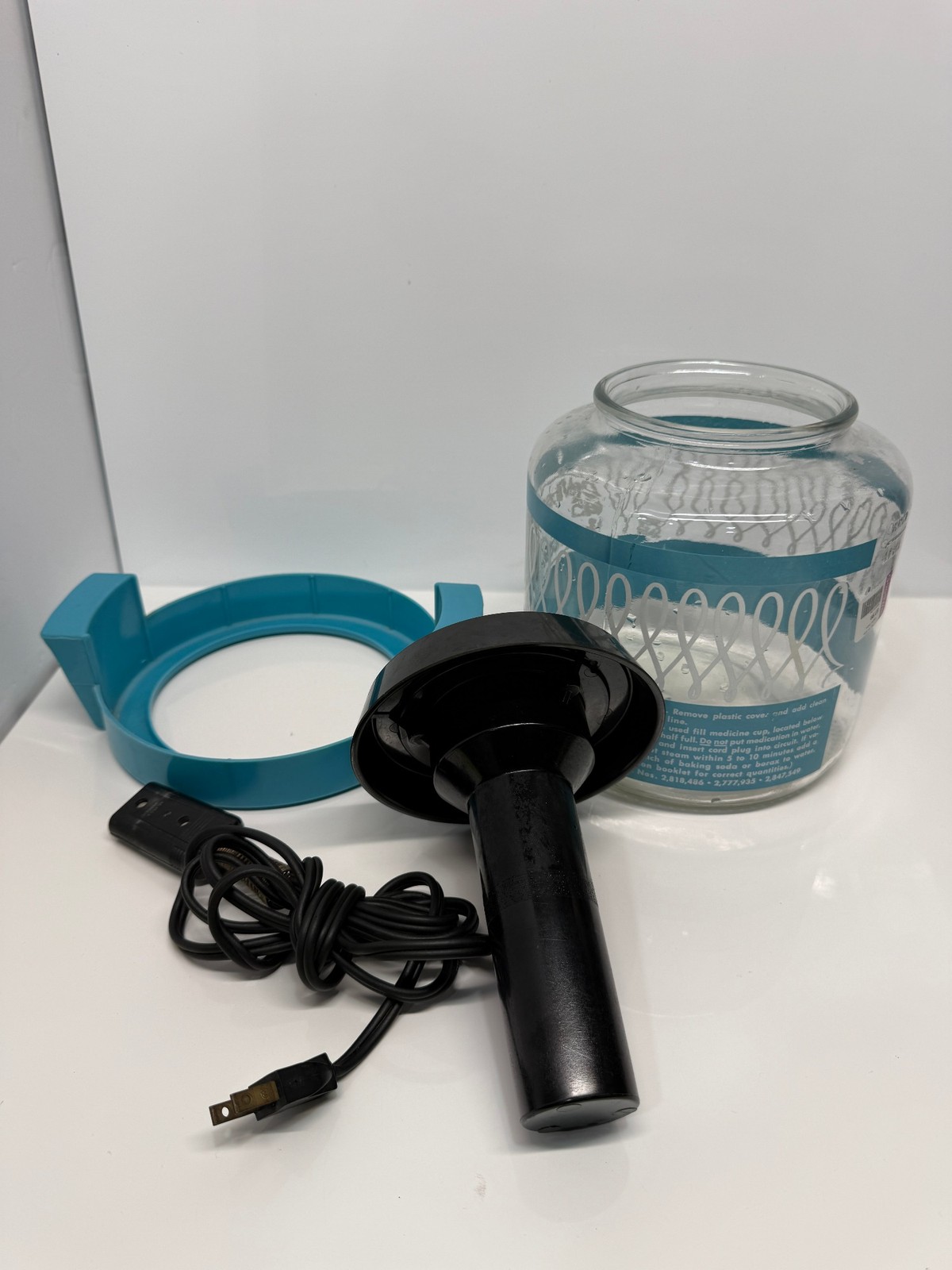 DeVilbiss 145 Vaporizer Vintage Steam Humidifier Glass Jar Retro Blue Auto Shut DeVilbiss 145 Vaporizer Vintage Steam Humidifier Glass Jar Retro Blue Auto Shut