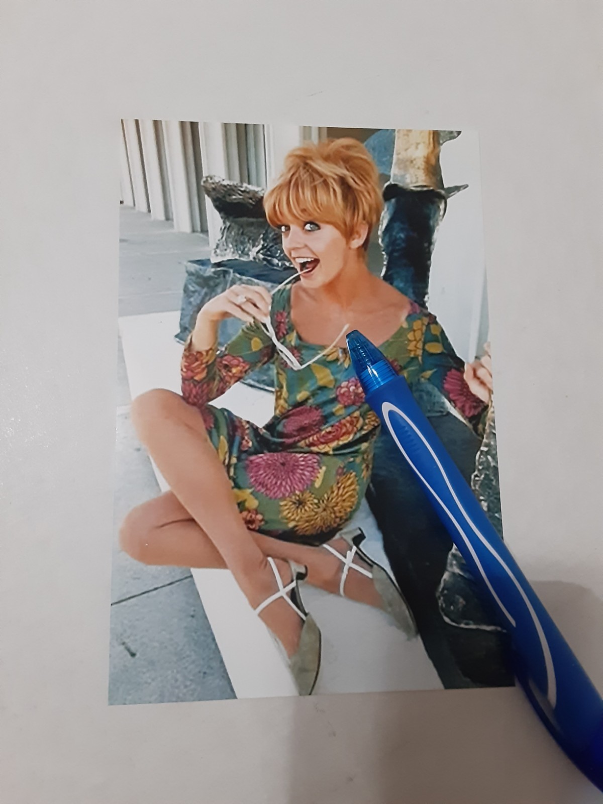 GOLDIE HAWN, BEAUTIFUL ACTRESS, FULL 1960s VIBE, GLOSSY COLOR, 4X6 PHOTO