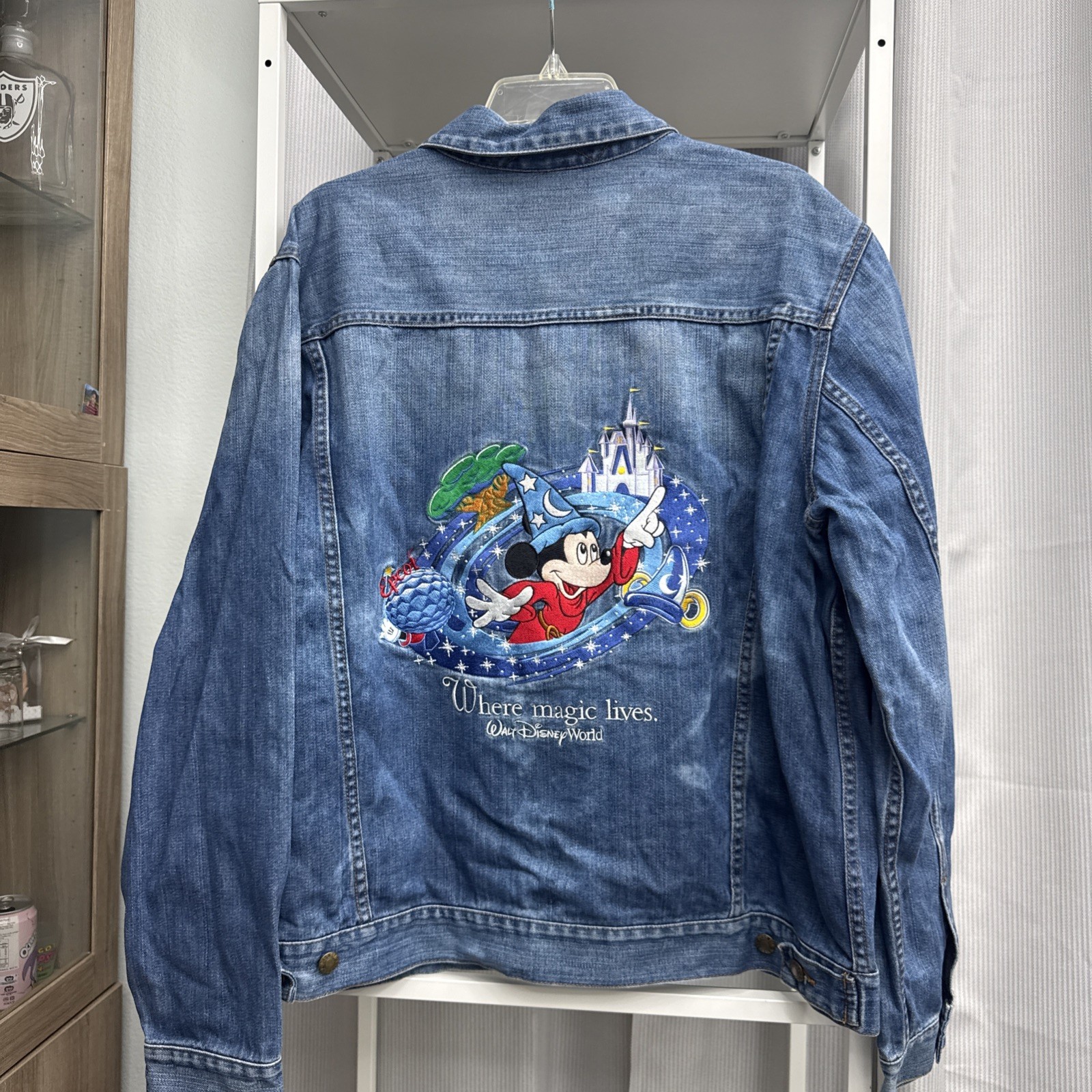 Vintage Walt Disney World FANTASIA MICKEY MOUSE Denim Jean Jacket, Men XL, MINT Vintage Walt Disney World FANTASIA MICKEY MOUSE Denim Jean Jacket, Men XL, MINT