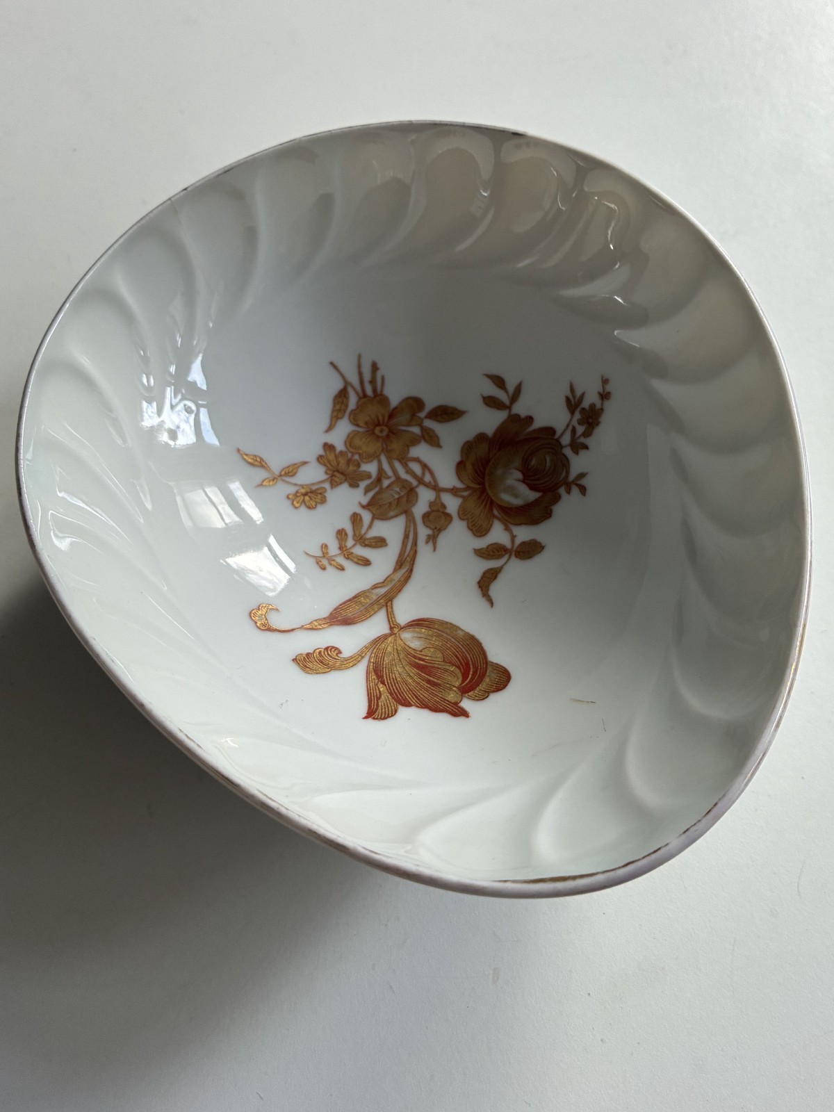 VTG Limoges France Oval Shaped Deep Trinket Candy Dish Floral Gold Trim VTG Limoges France Oval Shaped Deep Trinket Candy Dish Floral Gold Trim