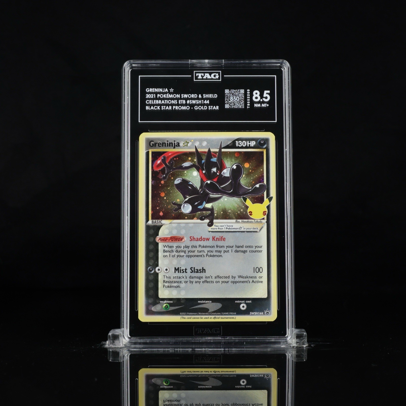 TAG 8.5 NM MT+ - GRENINJA - GOLD STAR SWSH144 - 2021 Pokemon Celebrations Promo