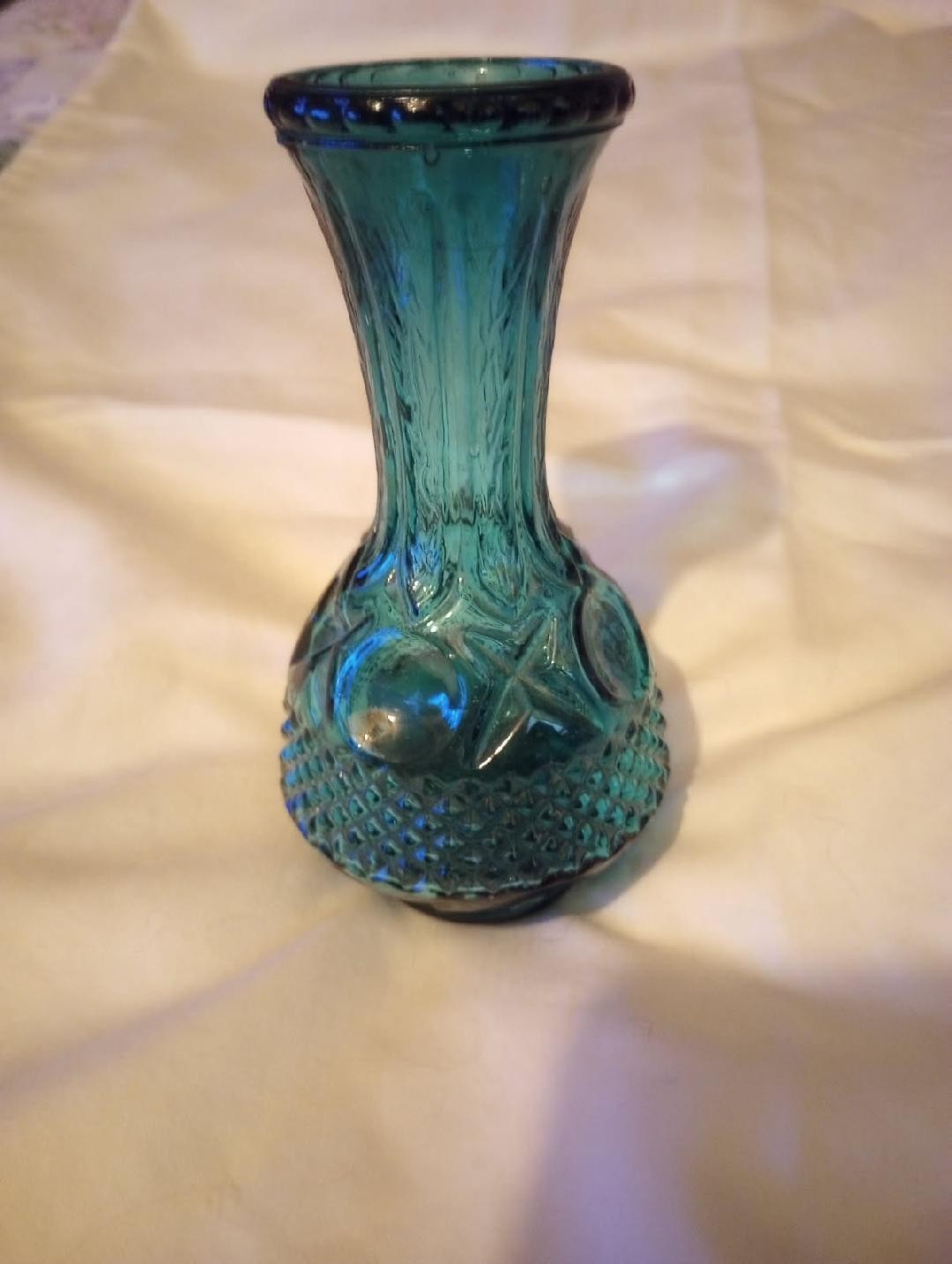 Vintage L.E. Smith Glass Company Blue or Teal Textured Diamond Pattern Bud Vase Vintage L.E. Smith Glass Company Blue or Teal Textured Diamond Pattern Bud Vase