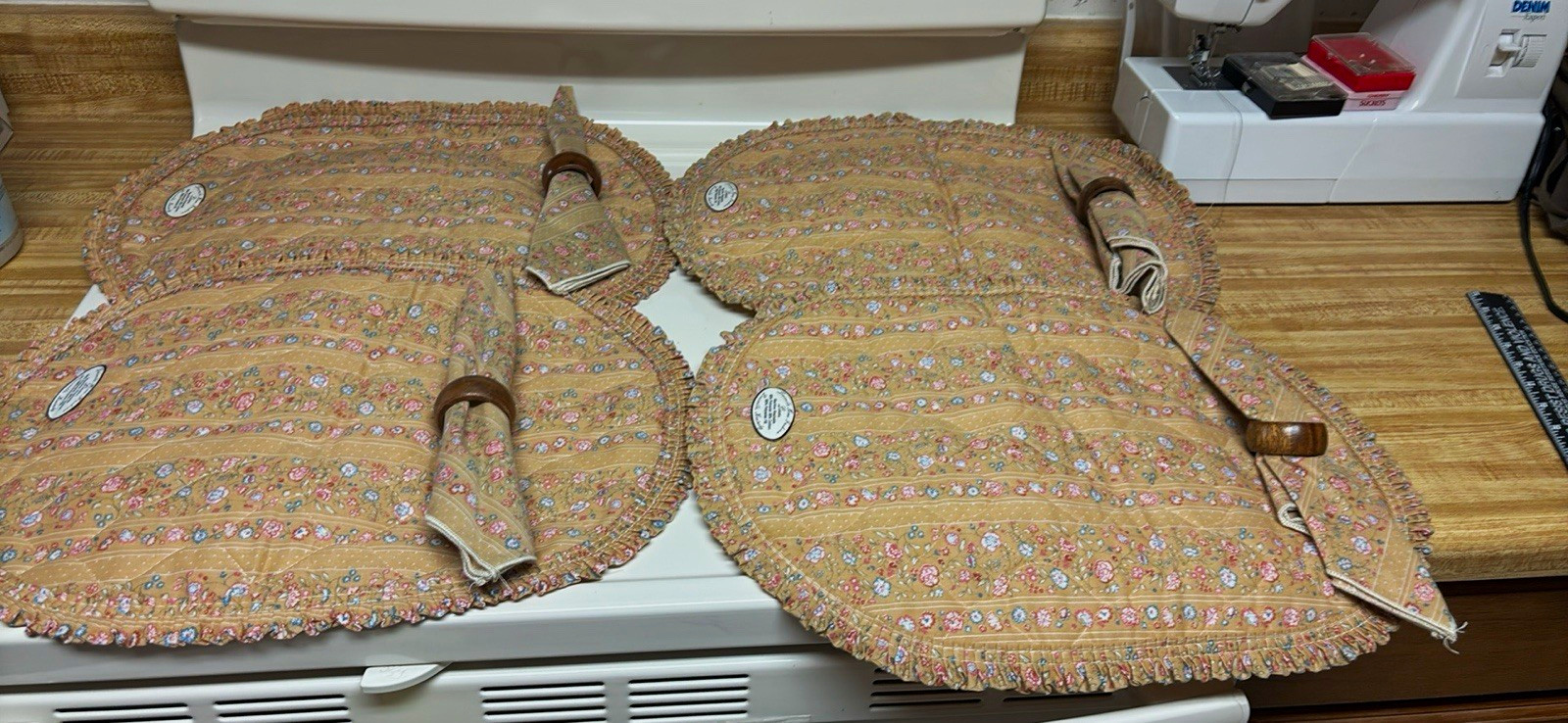 Vintage set of 4 quilted floral placemats with ruffles + napkins & rings