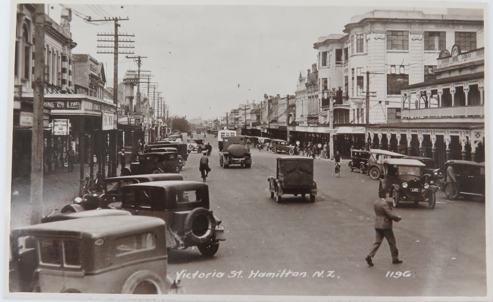 Superb Minty Unused RPPC Victoria St, Hamilton, New Zealand Real Photo Postcard Superb Minty Unused RPPC Victoria St, Hamilton, New Zealand Real Photo Postcard