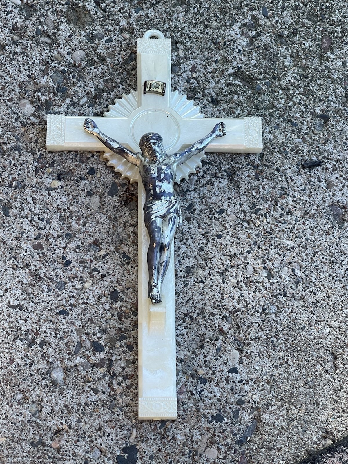 Vintage Pearl White Iridescent Crucifix Wall Hanging Silver Corpus INRI Cross